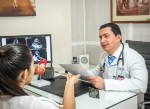 ecografias paciente enfermera cardiólogo Leonardo Bermúdez